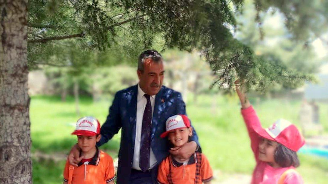 İlçe Milli Eğitim Müdürümüz Sayın Mehmet YAĞCI´nın Köy Okulu Ziyaretleri Devam Ediyor.