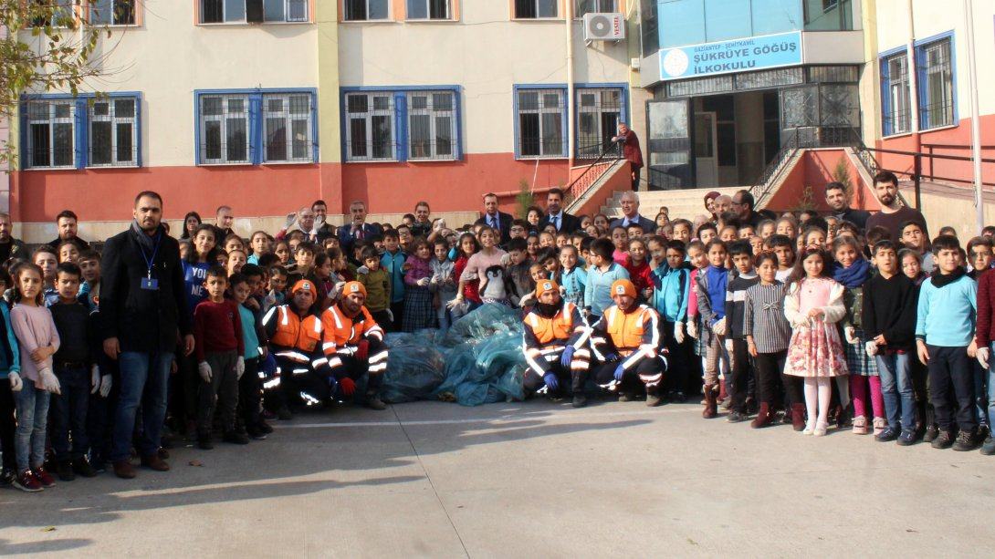 #TemizlikHarekatı Projesi kapsamında Müdürümüz Sn. Mehmet YAĞCI okulumuzdaki etkinliğe katıldı.