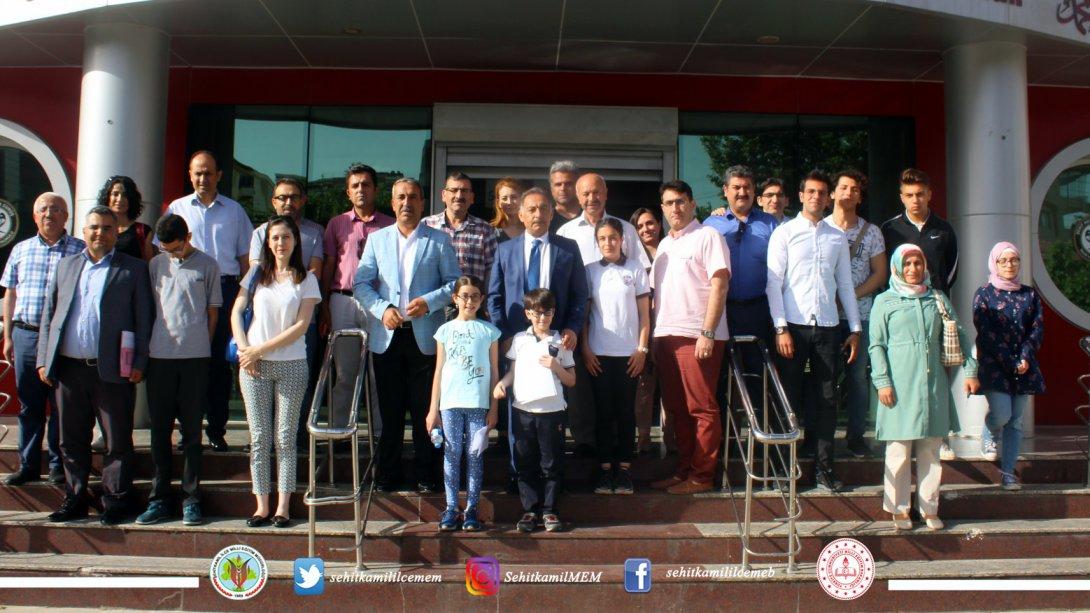 Gazişehir Şehitkamil İlçe Meclis Toplantısı, Şehit Hüseyin Gümüş İmam Hatip Ortaokulunda Gerçekleştirildi.