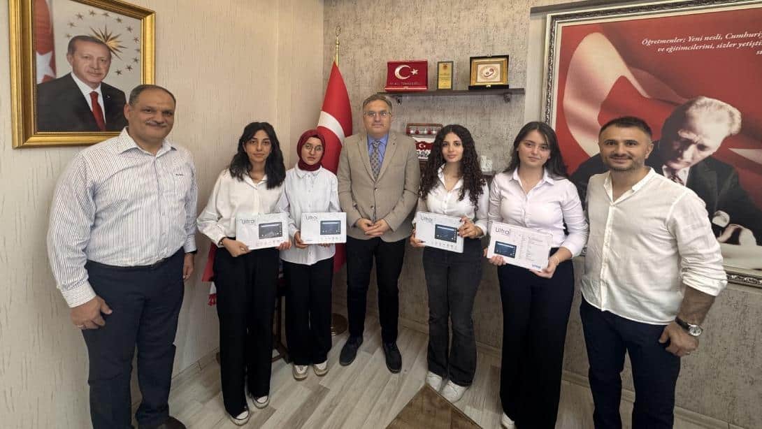 İL MİLLÎ EĞİTİM MÜDÜRLÜĞÜ MÜNAZARA YARIŞMASI FİNALİSTİ NECİP FAZIL KISAKÜREK ANADOLU LİSESİ ÖĞRENCİLERİNİN ZİYARETİ